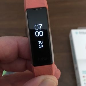 Fitbit Alta HR size Large w/ accessories.